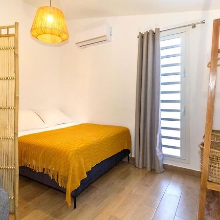 Idylle - Charmant Bungalow A 2 Pas Du Lagon لا سالين لو باين المظهر الخارجي الصورة